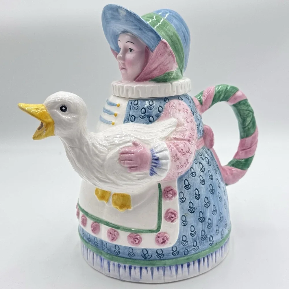 CottageCore Mother Goose Tea Pot by Shafford Tempest 1986 Woman & Duck GrannyCor
